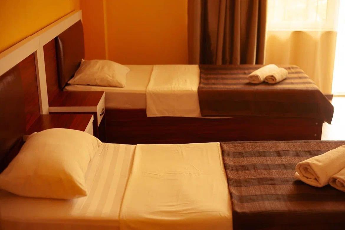 Golden Fleece Hotel Урекі Екстер'єр фото