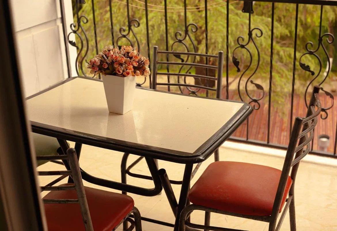 Golden Fleece Hotel Урекі Екстер'єр фото