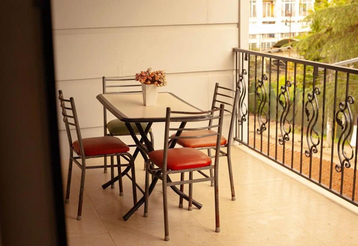Golden Fleece Hotel Урекі Екстер'єр фото
