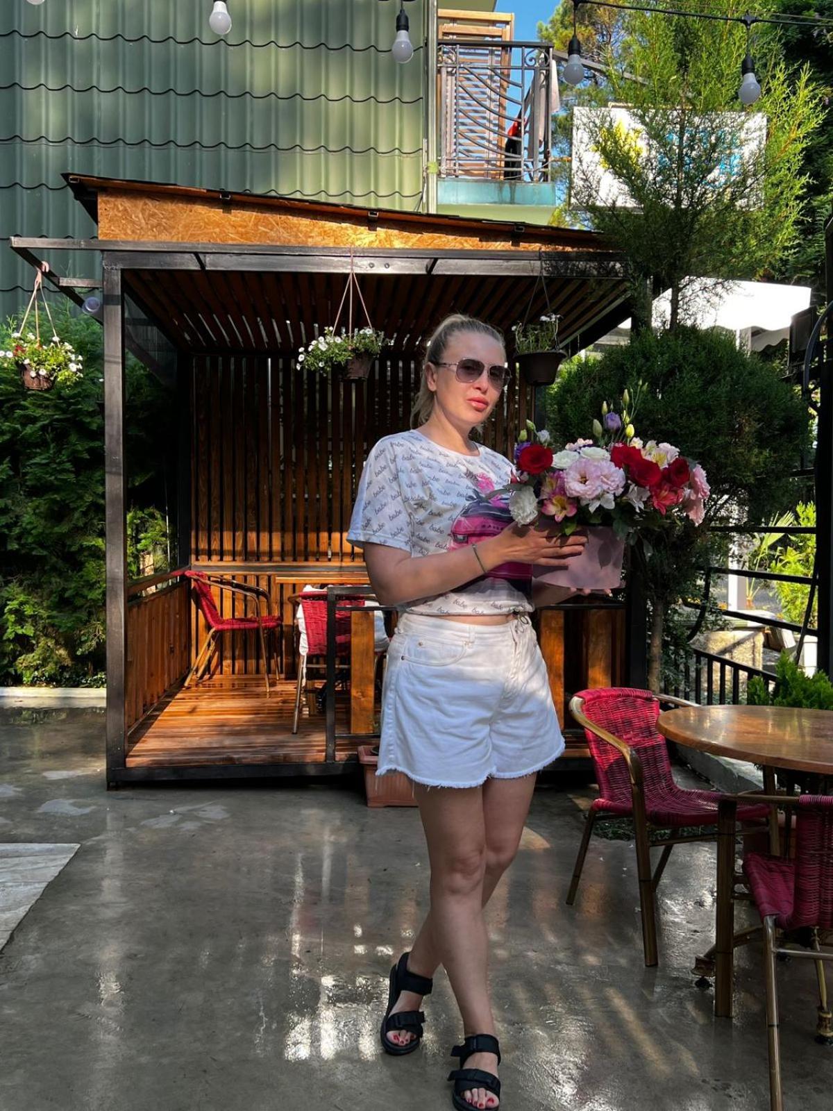 Golden Fleece Hotel Урекі Екстер'єр фото